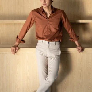 The Essentials Shirt / Kemeja Pria Slim fit Lengan Panjang